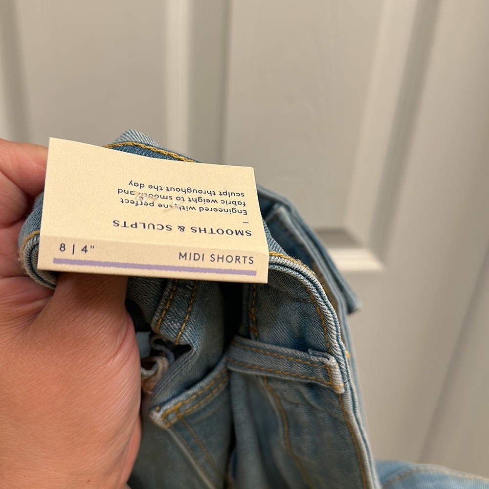 Universal Thread Mid Shorts - Picture 6 of 8